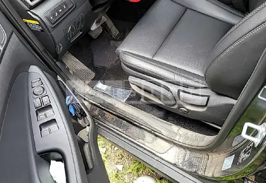 Photo 2 of 9: 2019 Hyundai Tucson, VIN KMHJ3817GKU948951 — Korean insurance auction