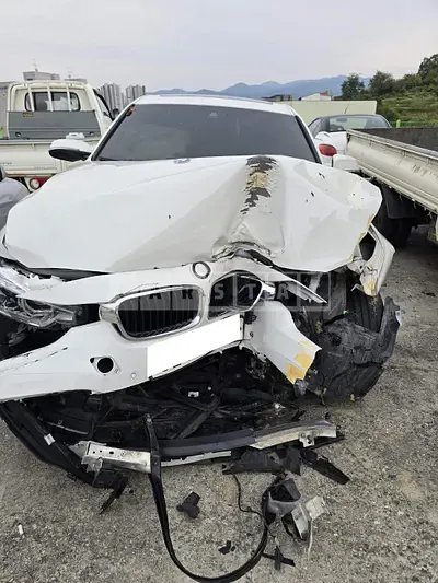 Photo 1 of 11: 2017 BMW 320d, VIN WBA8D1103HK776955 — Korean insurance auction