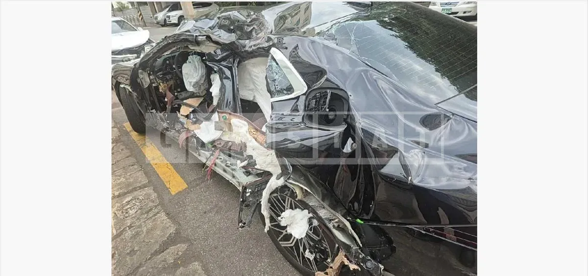 Photo 2 of 43: 2022 Genesis G90 3.5T — Korean insurance auction