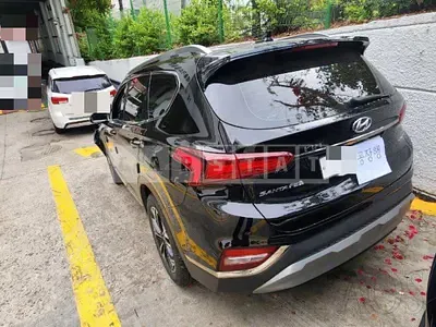 Photo 1 of 10: 2018 Hyundai Santa Fe TM, VIN KMHS381BBKU103988 — Korean insurance auction