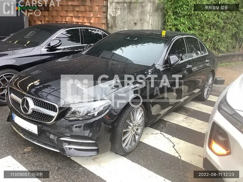 Photo 2 of 10: 2020 Mercedes-Benz E350 4Matic, VIN W1KZF8GB1LA821866 — Korean insurance auction