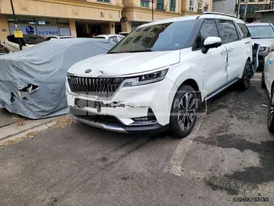Photo 1 of 17: 2021 Kia Carnival, VIN KNANC81BBMS057431 — Korean insurance auction