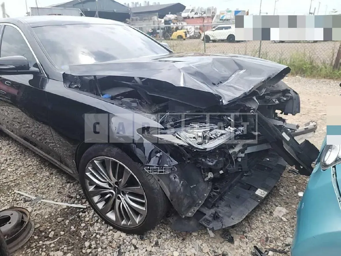 Photo 2 of 10: 2017 Genesis G80 — Korean insurance auction