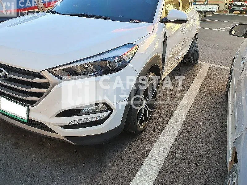 Photo 2 of 10: 2016 Hyundai Tucson, VIN KMHJ381ABHU236602 — Korean insurance auction
