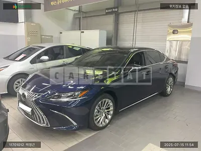 Photo 1 of 20: 2025 Lexus ES300h, VIN JTHBA1C16T2031910 — Korean insurance auction