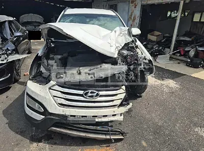 Photo 1 of 15: 2015 Hyundai Santa Fe — Korean insurance auction