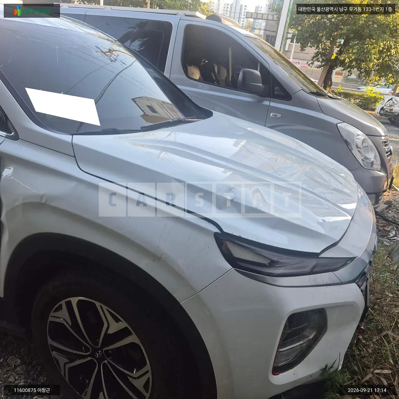 Photo 2 of 19: 2019 Hyundai Santa Fe, VIN KMHS381ABLU205877 — Korean insurance auction