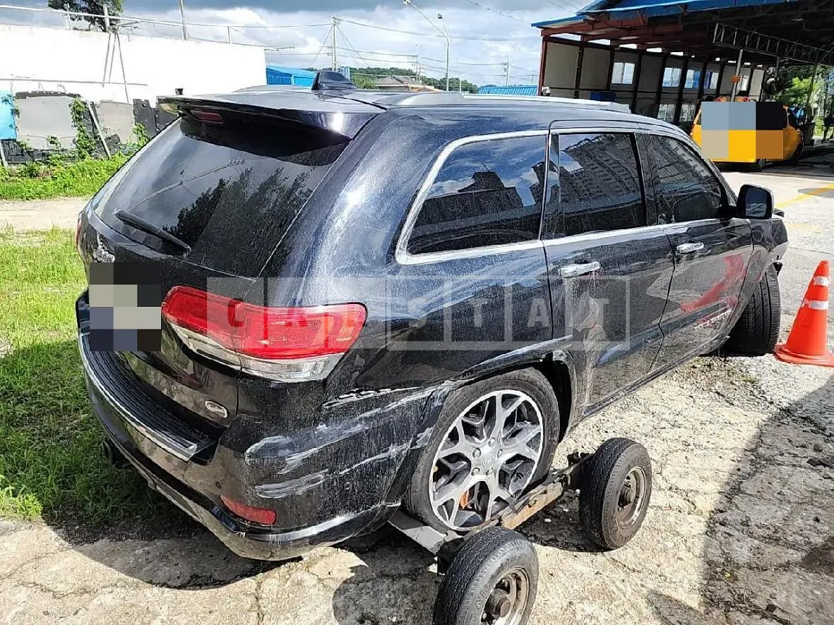 Photo 2 of 11: 2019 Jeep Grand Cherokee 3.6 Overla, VIN 1C4RJFCG9KC570872 — Korean insurance auction