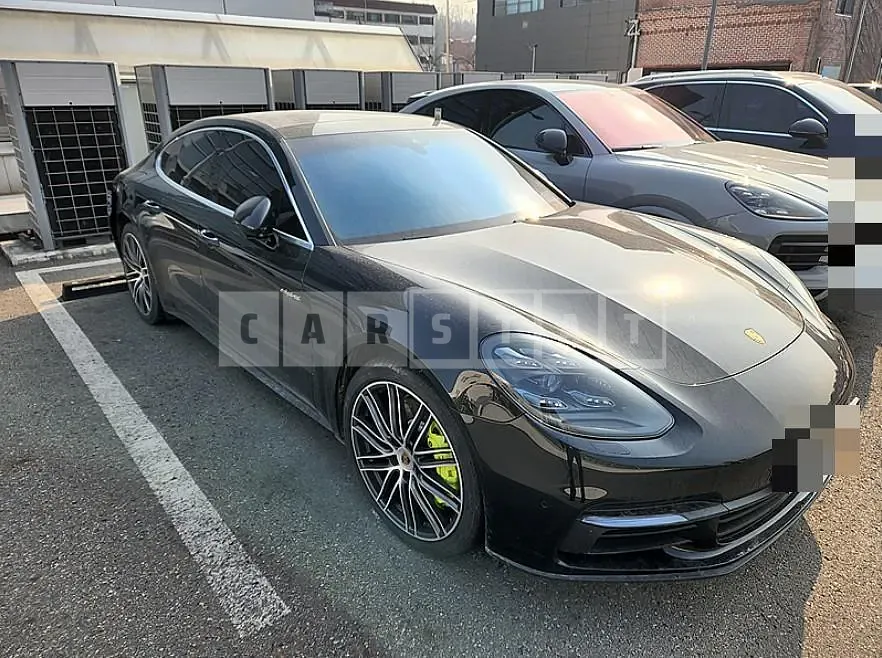 Photo 2 of 22: 2018 Porsche Panamera 4 e-Hybrid — Korean insurance auction