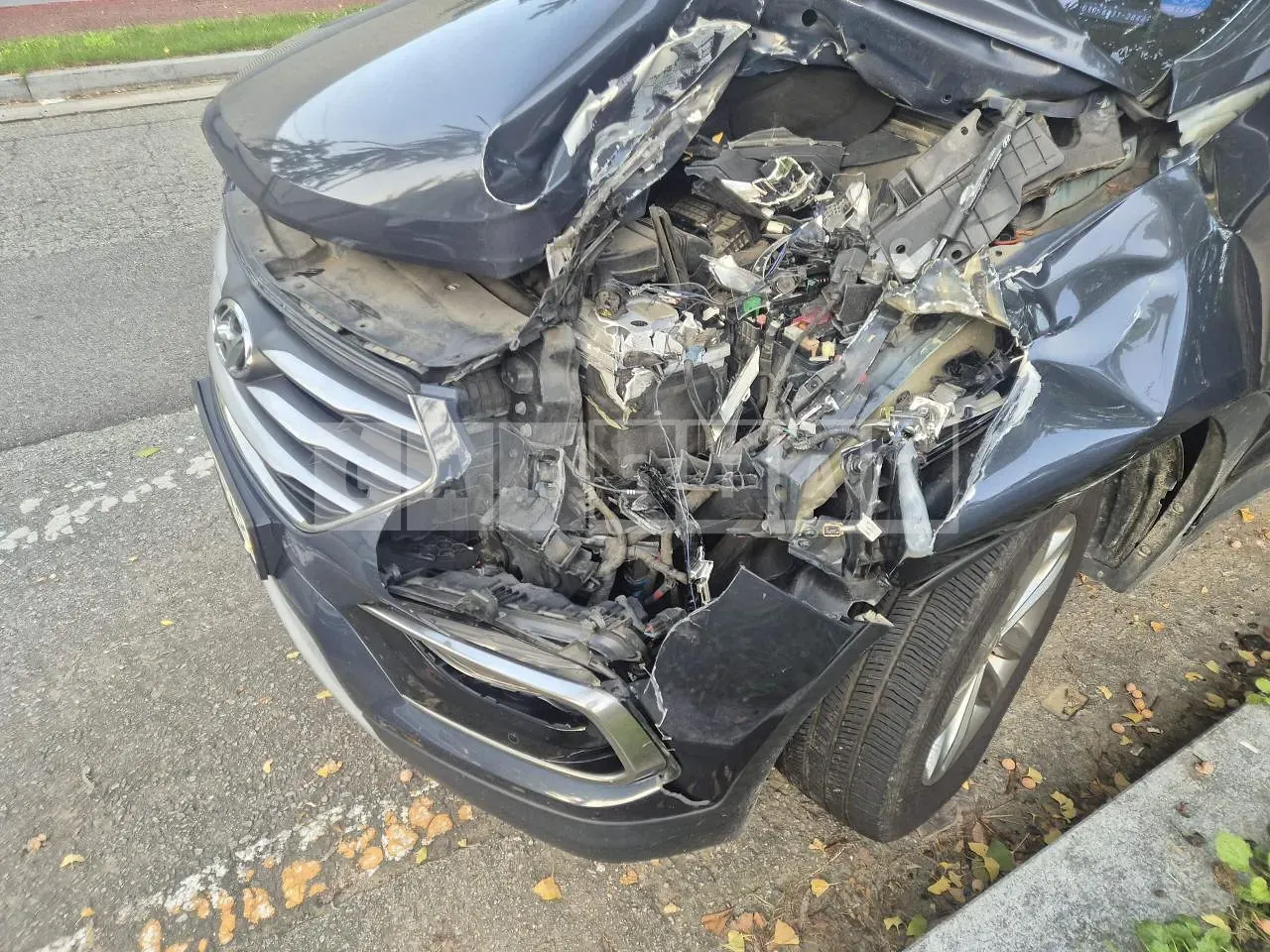 Photo 2 of 15: 2017 Hyundai Santa Fe, VIN KMHSW81UBJU777851 — Korean insurance auction