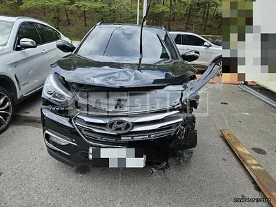 Photo 1 of 19: 2016 Hyundai Santa Fe DM 2.0 (4WD) — Korean insurance auction