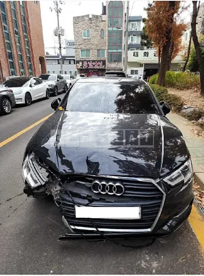 Photo 1 of 23: 2018 Audi I 40TFSI, VIN WAUZZZ8V3J1092683 — Korean insurance auction