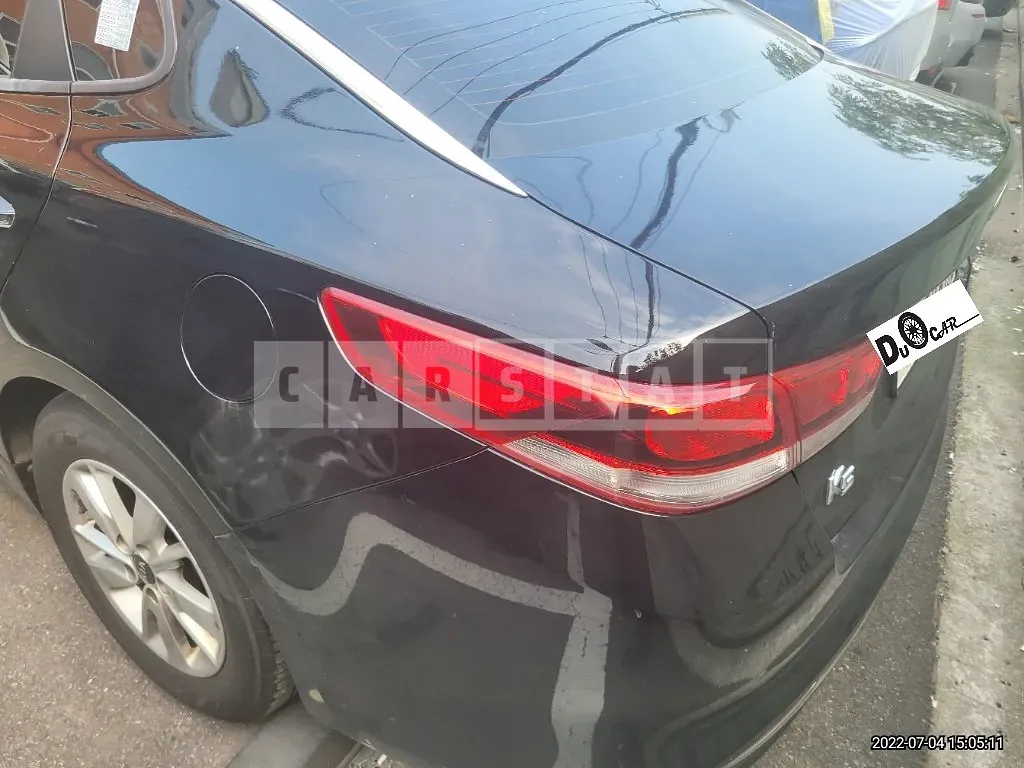 Photo 2 of 18: 2016 Kia K5, VIN KNAGS416BGA066294 — Korean insurance auction
