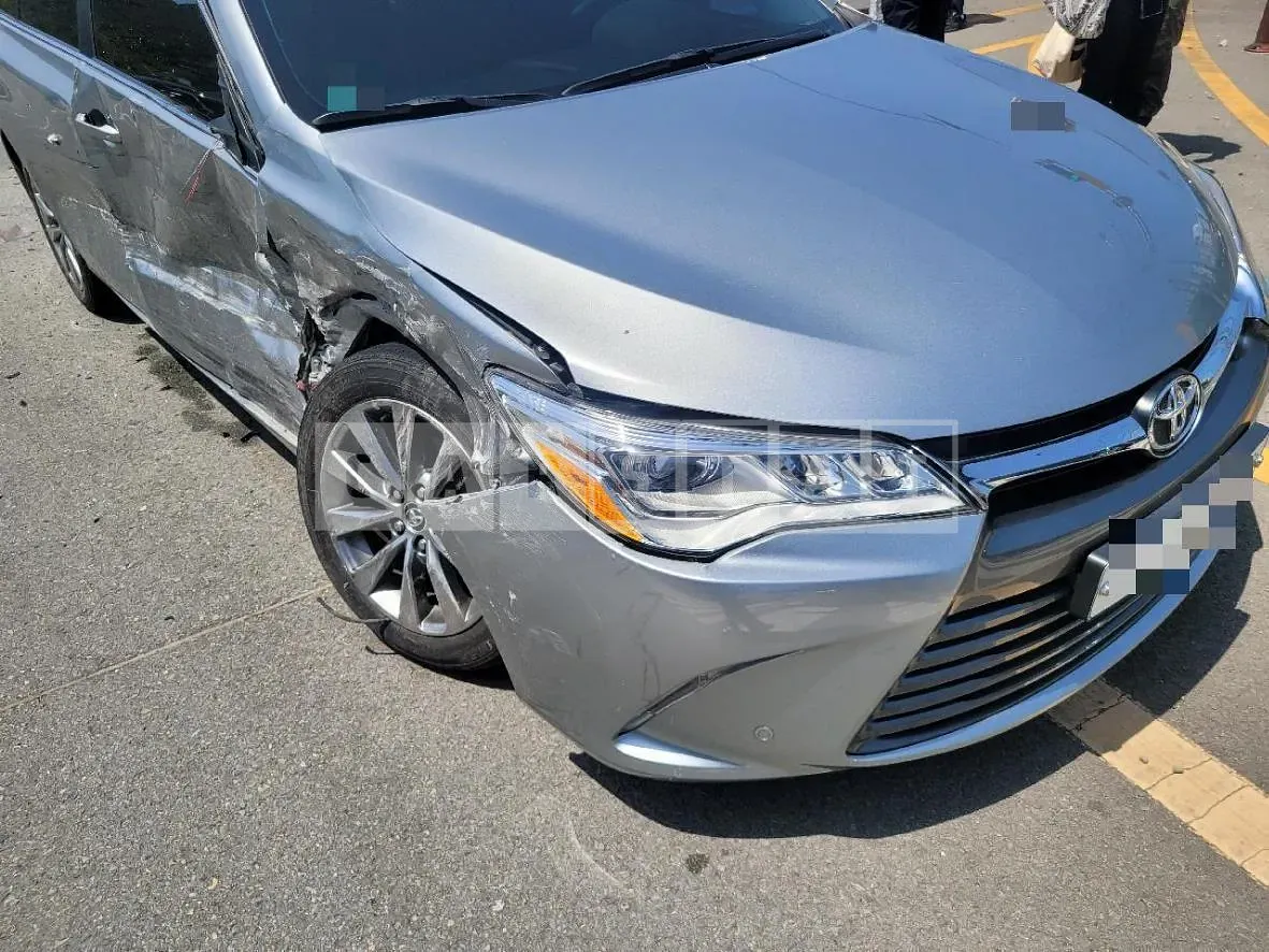 Photo 2 of 4: 2015 Toyota Camry 2.5 — Korean insurance auction