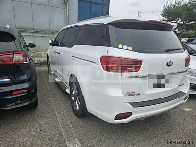 Photo 1 of 18: 2018 Kia Carnivals — Korean insurance auction