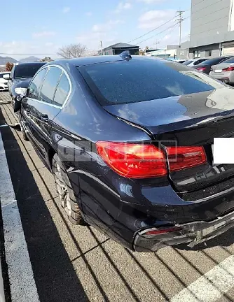 Photo 2 of 32: 2019 BMW 520d, VIN WBAJF3108KBJ09099 — Korean insurance auction