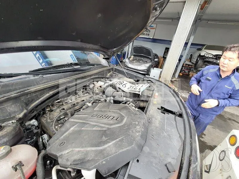 Photo 2 of 15: 2021 Kia Sorento, VIN KNARL81BGMA088422 — Korean insurance auction