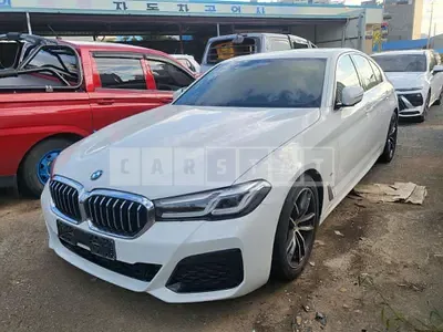 Photo 1 of 6: 2022 BMW 520i — Korean insurance auction