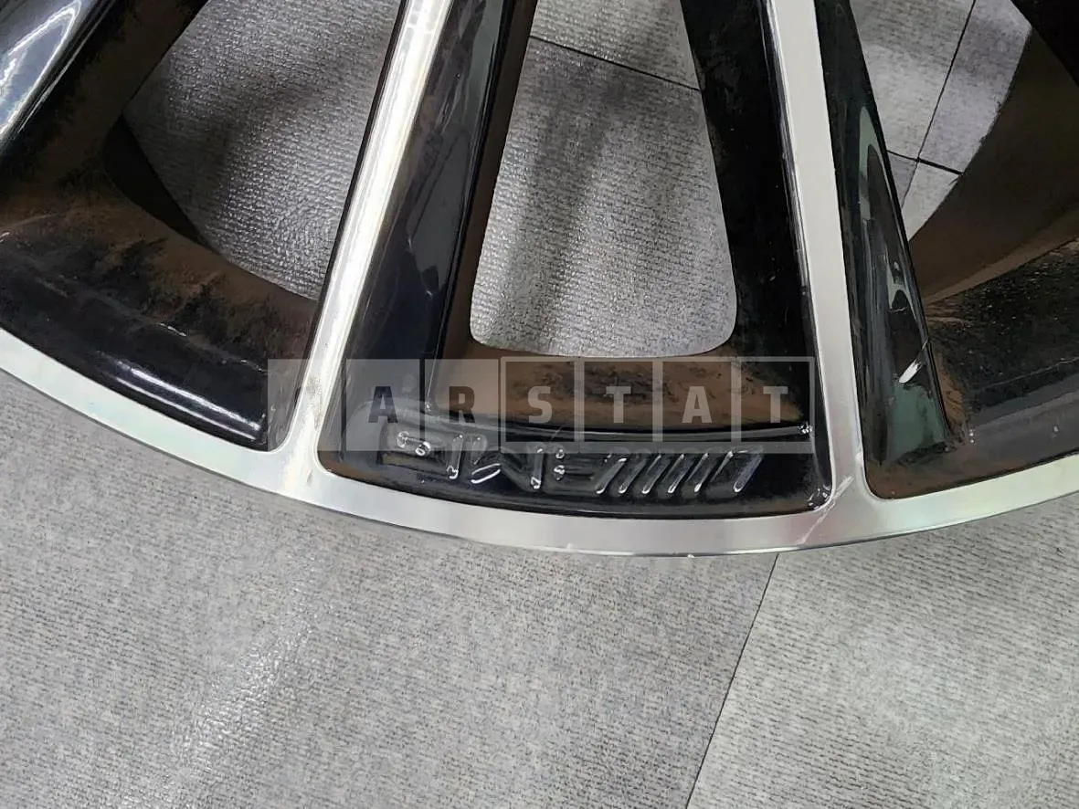 Photo 3 of 3: 2019 Mercedes-Benz (parts) GLC300 4Matic Wheels — Korean insurance auction