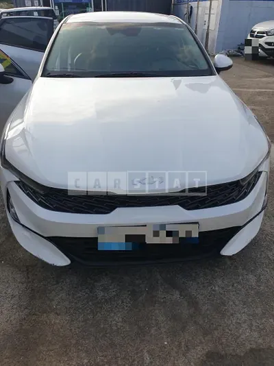 Photo 1 of 11: 2022 Kia K5 — Korean insurance auction