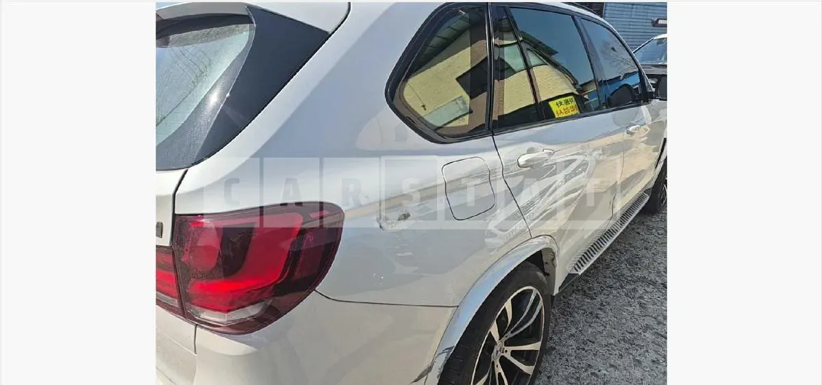 Photo 2 of 33: 2018 BMW X5 M50d — Korean insurance auction