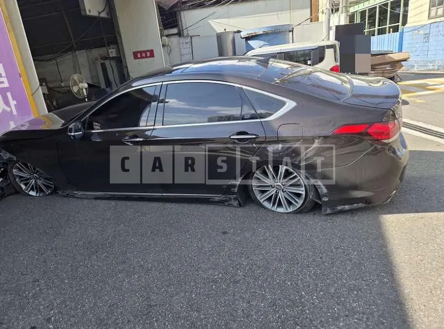 Photo 2 of 12: 2018 Genesis G80 — Korean insurance auction