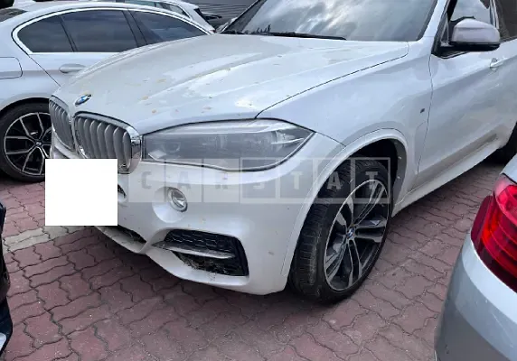 Photo 2 of 6: 2018 BMW X5 M50d, VIN WBAKS8106J0Y84590 — Korean insurance auction