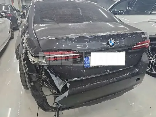 Photo 2 of 10: 2024 BMW 520i — Korean insurance auction