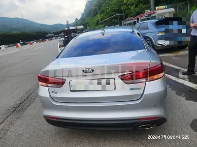 Photo 1 of 7: 2015 Kia K5 1.7 — Korean insurance auction
