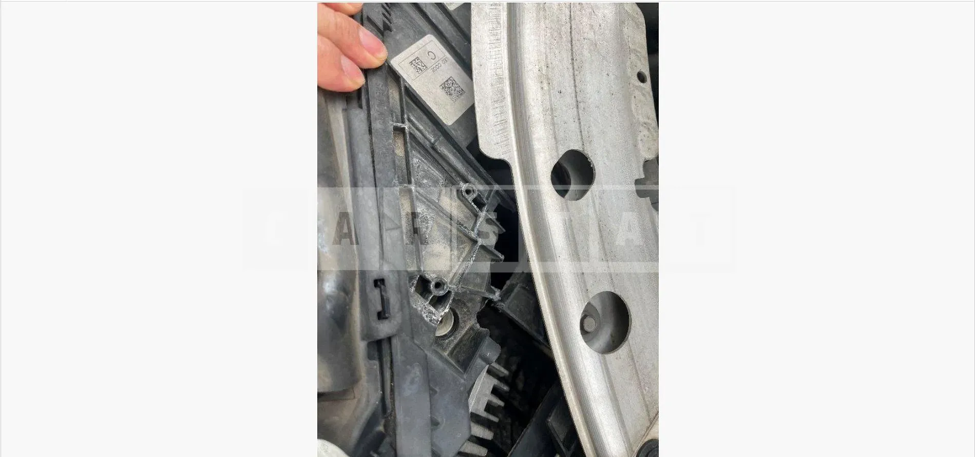 Photo 3 of 3: 2015 Mercedes-Benz (parts) C200 d L Headlamp — Korean insurance auction