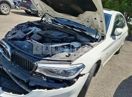 Photo 2 of 14: 2018 BMW 520d, VIN WBAJC3104JWE63723 — Korean insurance auction