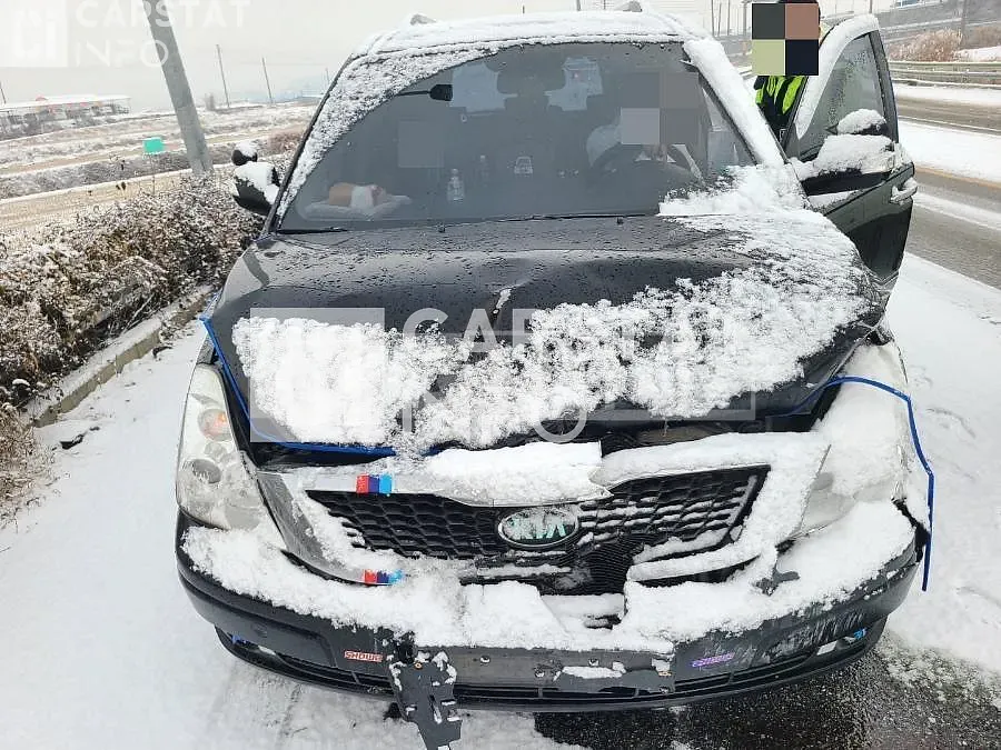 Photo 3 of 3: 2014 Kia Carnival 2.2 — Korean insurance auction