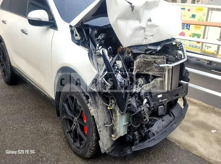 Photo 2 of 7: 2018 Kia Sorento — Korean insurance auction