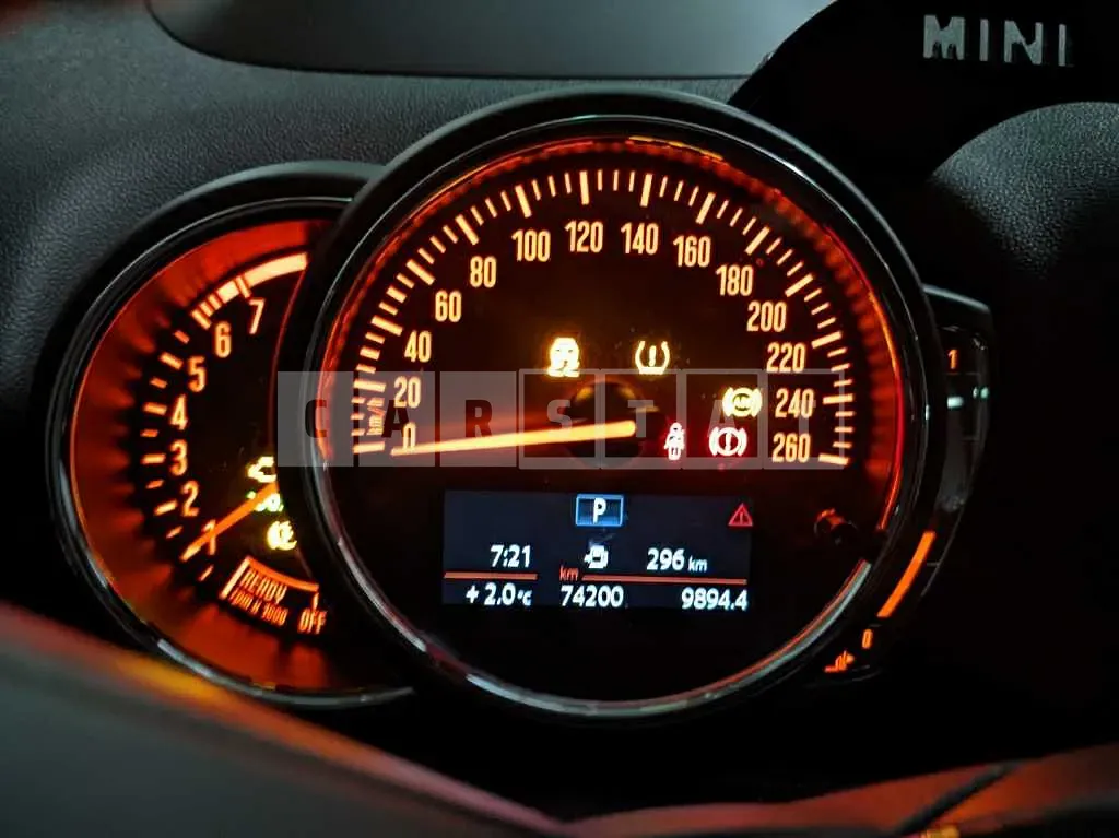 Photo 2 of 25: 2019 MINI Cooper Countryman, VIN WMWYU9102K3H01702 — Korean insurance auction