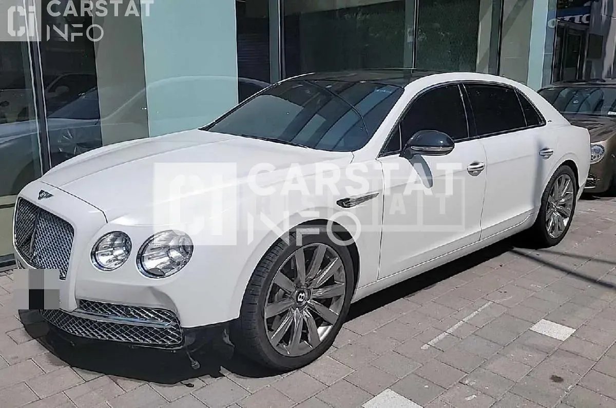 Photo 2 of 10: 2016 Bentley Flying Spur W12 — Korean insurance auction