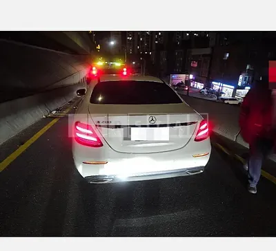 Photo 1 of 5: 2018 Mercedes-Benz E200 — Korean insurance auction
