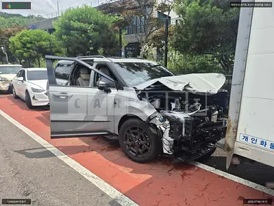 Photo 1 of 21: 2025 Kia Carnival, VIN KNANE81BBSS557346 — Korean insurance auction