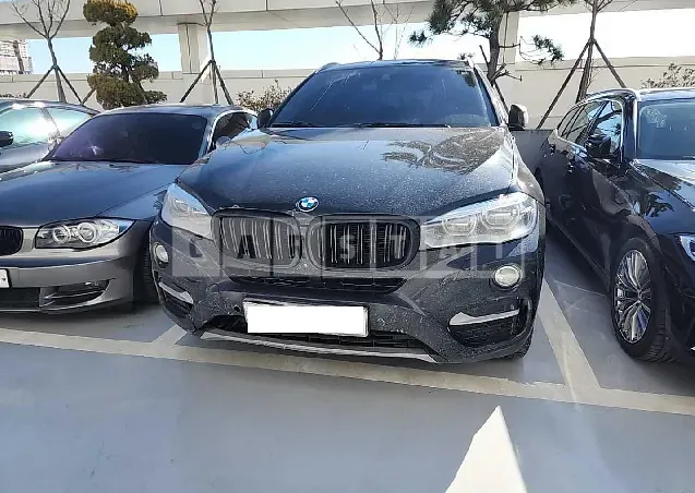 Photo 2 of 25: 2015 BMW X6 xDrive 30d, VIN WBAKV2101F0N23022 — Korean insurance auction