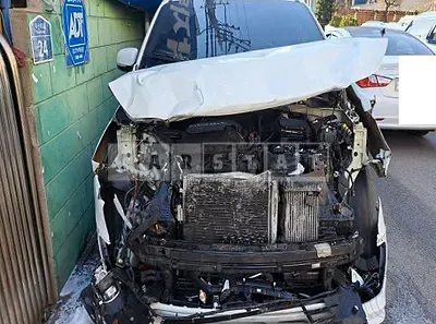 Photo 1 of 28: 2015 Kia Carnival, VIN KNAMB81ABFS010785 — Korean insurance auction