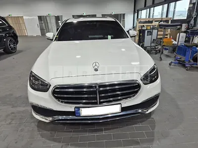 Photo 1 of 24: 2022 Mercedes-Benz E250, VIN W1KZF4FB0NB036312 — Korean insurance auction