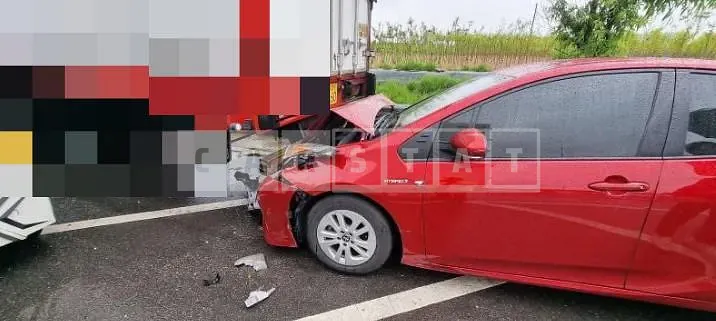 Photo 2 of 7: 2018 Toyota Prius — Korean insurance auction