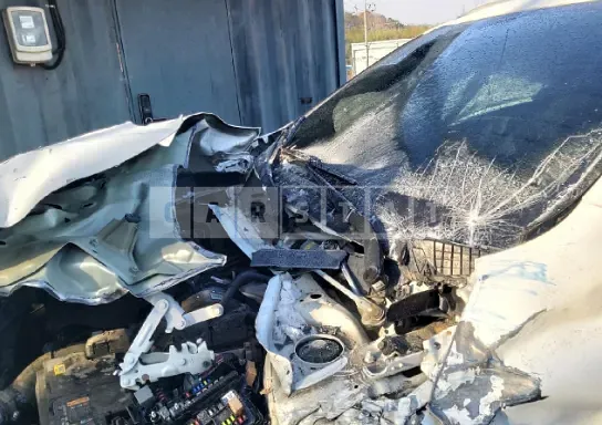 Photo 2 of 17: 2020 Kia Sorento, VIN KNAPK81BDLA572897 — Korean insurance auction