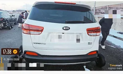 Photo 1 of 6: 2017 Kia Sorento 4WD — Korean insurance auction