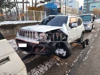 Photo 1 of 7: 2017 Jeep Zip Renegade — Korean insurance auction