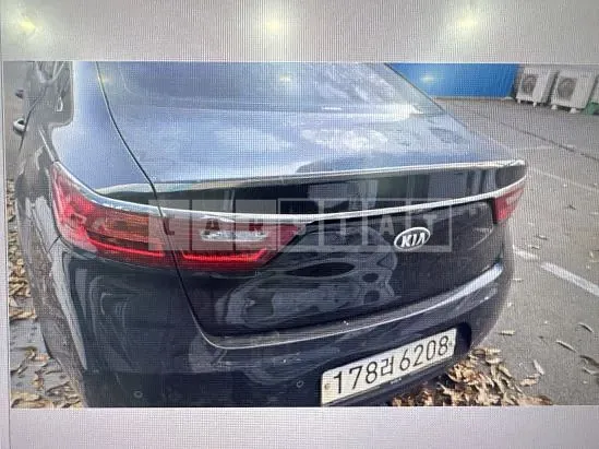 Photo 2 of 8: 2017 Kia K7, VIN KNALB41ABHA087687 — Korean insurance auction