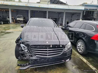 Photo 1 of 29: 2017 Mercedes-Benz E220d, VIN WDDZF0EB2HA127165 — Korean insurance auction