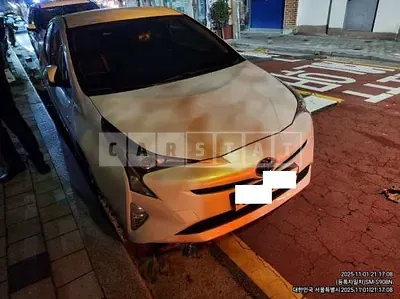 Photo 1 of 50: 2017 Toyota Prius — Korean insurance auction