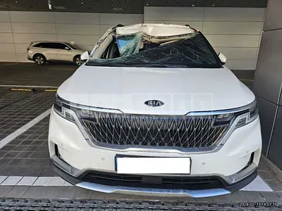 Photo 1 of 45: 2021 Kia Carnival, VIN KNANC81BBMS078551 — Korean insurance auction