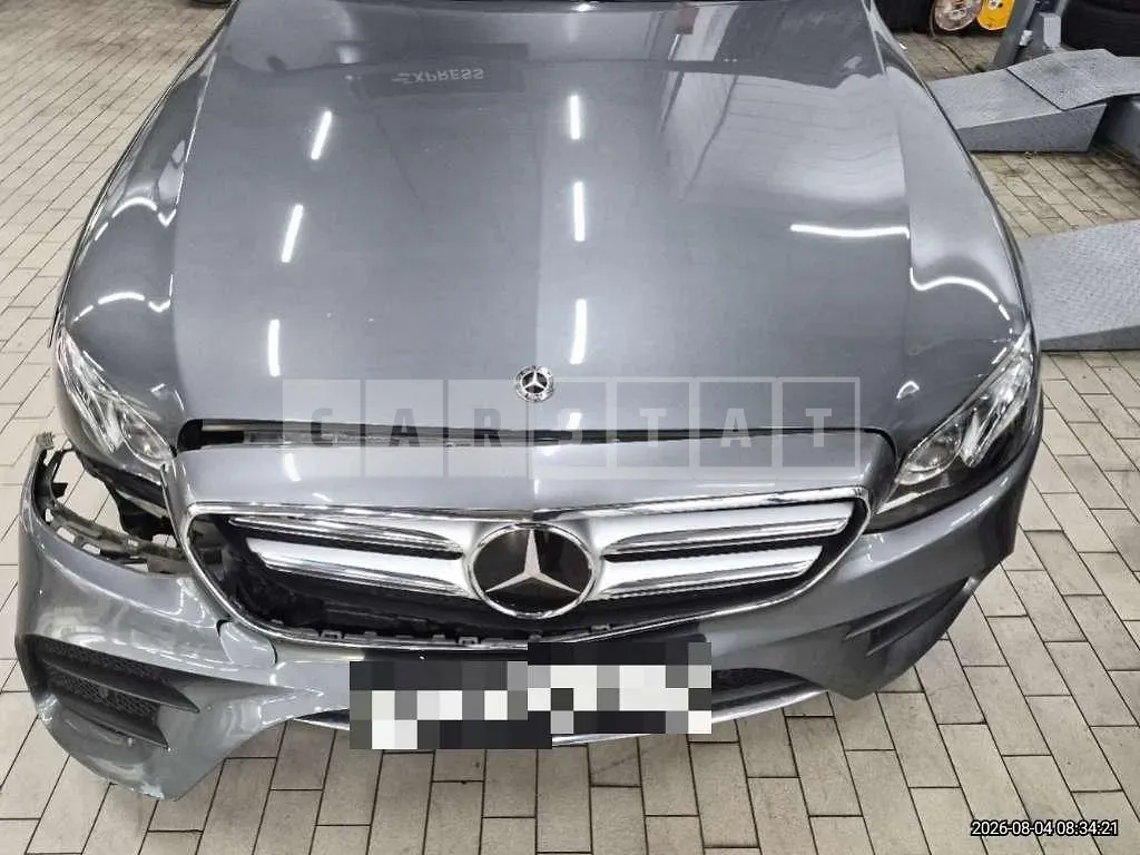 Photo 2 of 17: 2020 Mercedes-Benz E 300 4Matic — Korean insurance auction