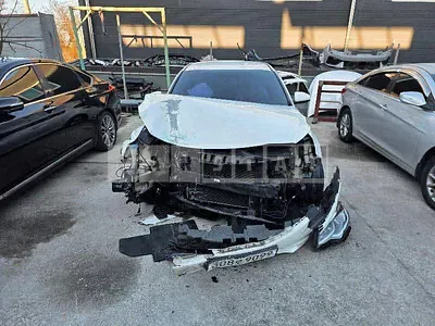 Photo 1 of 8: 2018 Kia K5, VIN KNAGU416BKA300585 — Korean insurance auction